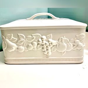 Breadbox Ceramic with Details 8x13